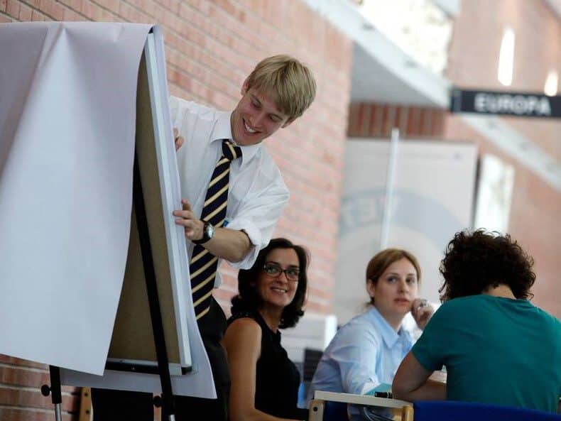 Freelance, independent researcher, Joel Marsden of Sustainable Economics, facilitating a workshop on skills and training for green jobs.